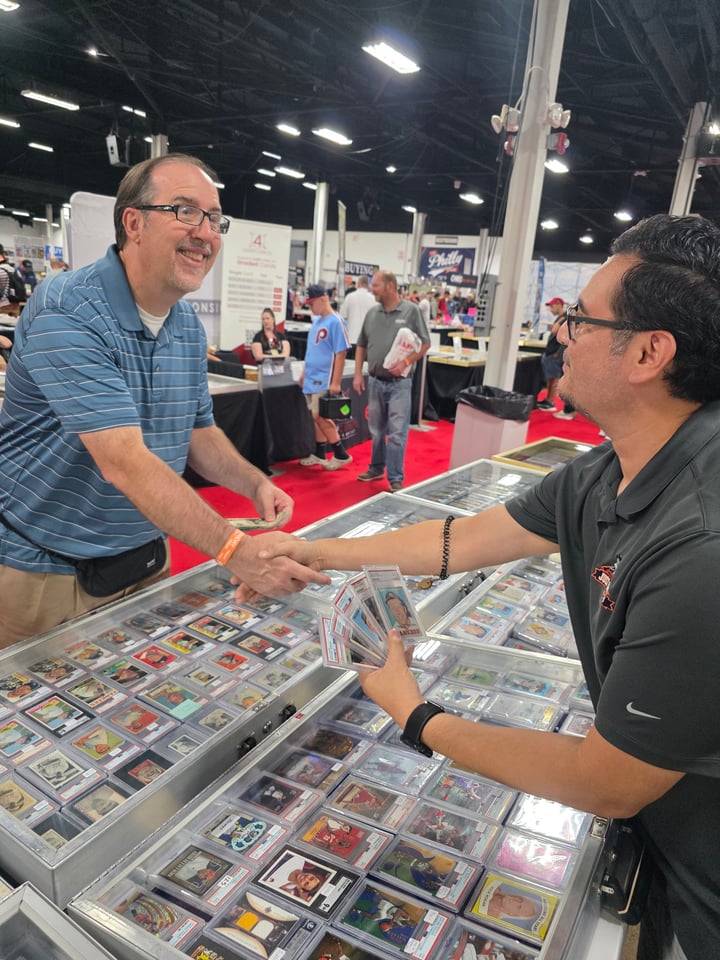 How to Sell Your Cards at the National Sports Collectors Convention