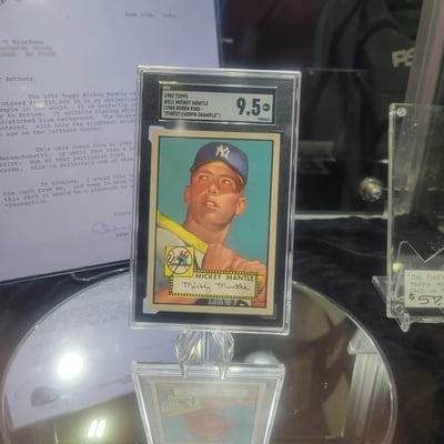 1952 Topps Mickey Mantle card sells for $12.6 million, shattering record -  ESPN