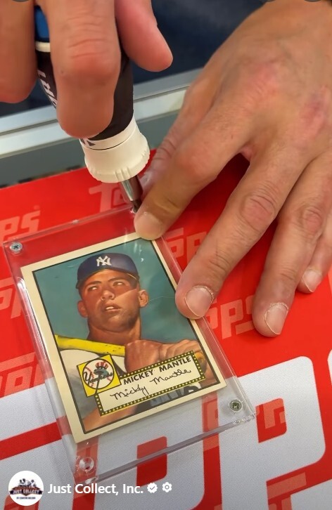 Removing a 1952 Topps Mickey Mantle Rookie Kept in Screwdown for YEARS